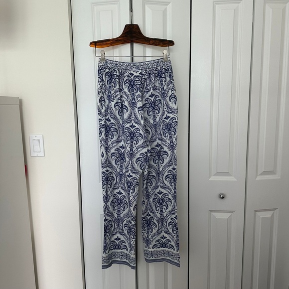 Farm Rio Off-White Tropical Cameo Pajama Pants - Picture 8 of 8